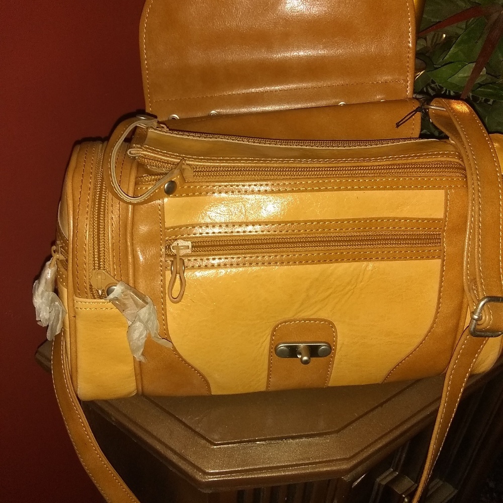 Handbag - Picture 4 of 7